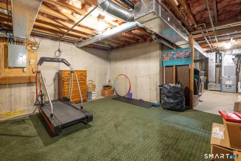 8 Whitward Place Windsor CT 06095