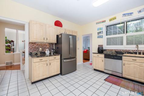 8 Whitward Place Windsor CT 06095