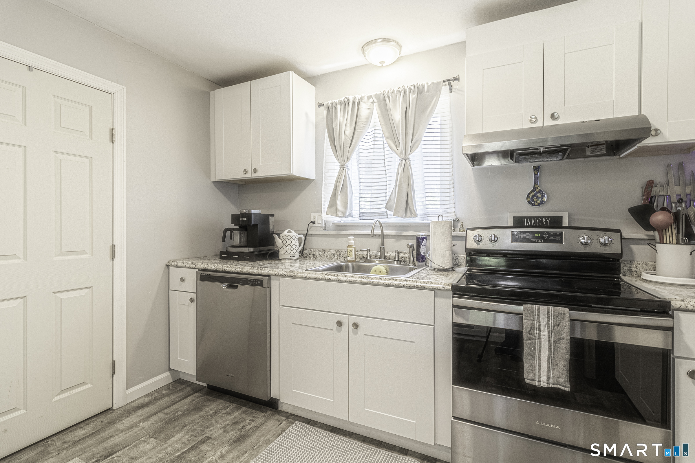 11 Cedarbrook Townhouse Brookfield CT 06804