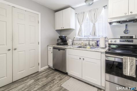 11 Cedarbrook Townhouse Road Brookfield CT 06804