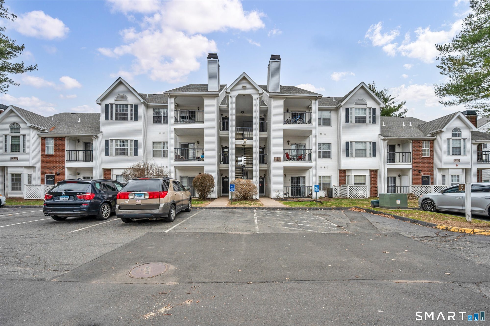 31 High Street East Hartford CT 06118
