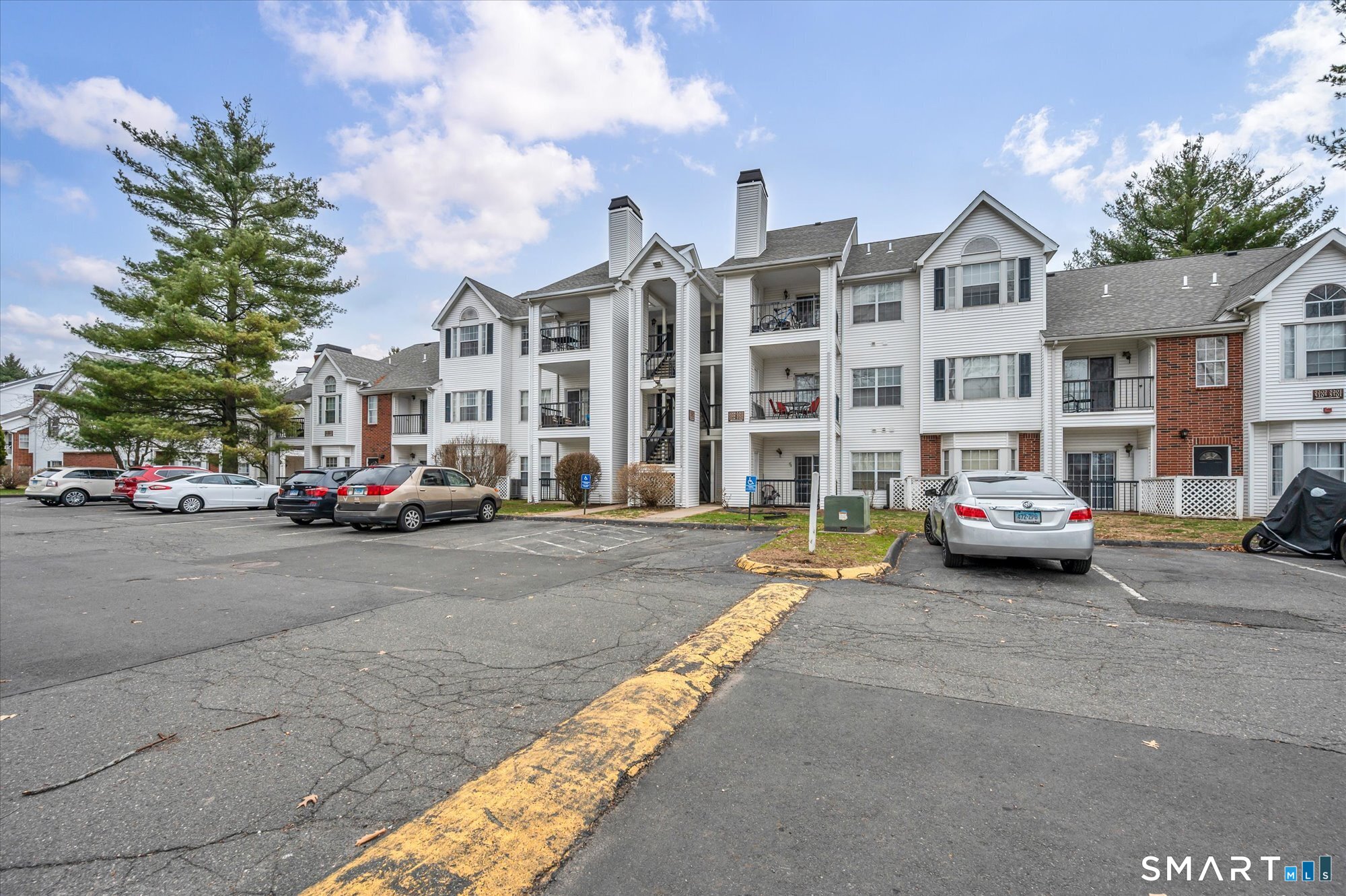 31 High Street East Hartford CT 06118