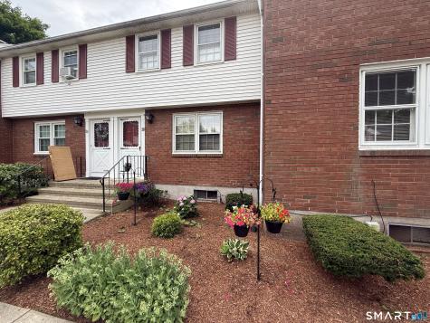 81 Brandywine Lane Suffield CT 06078