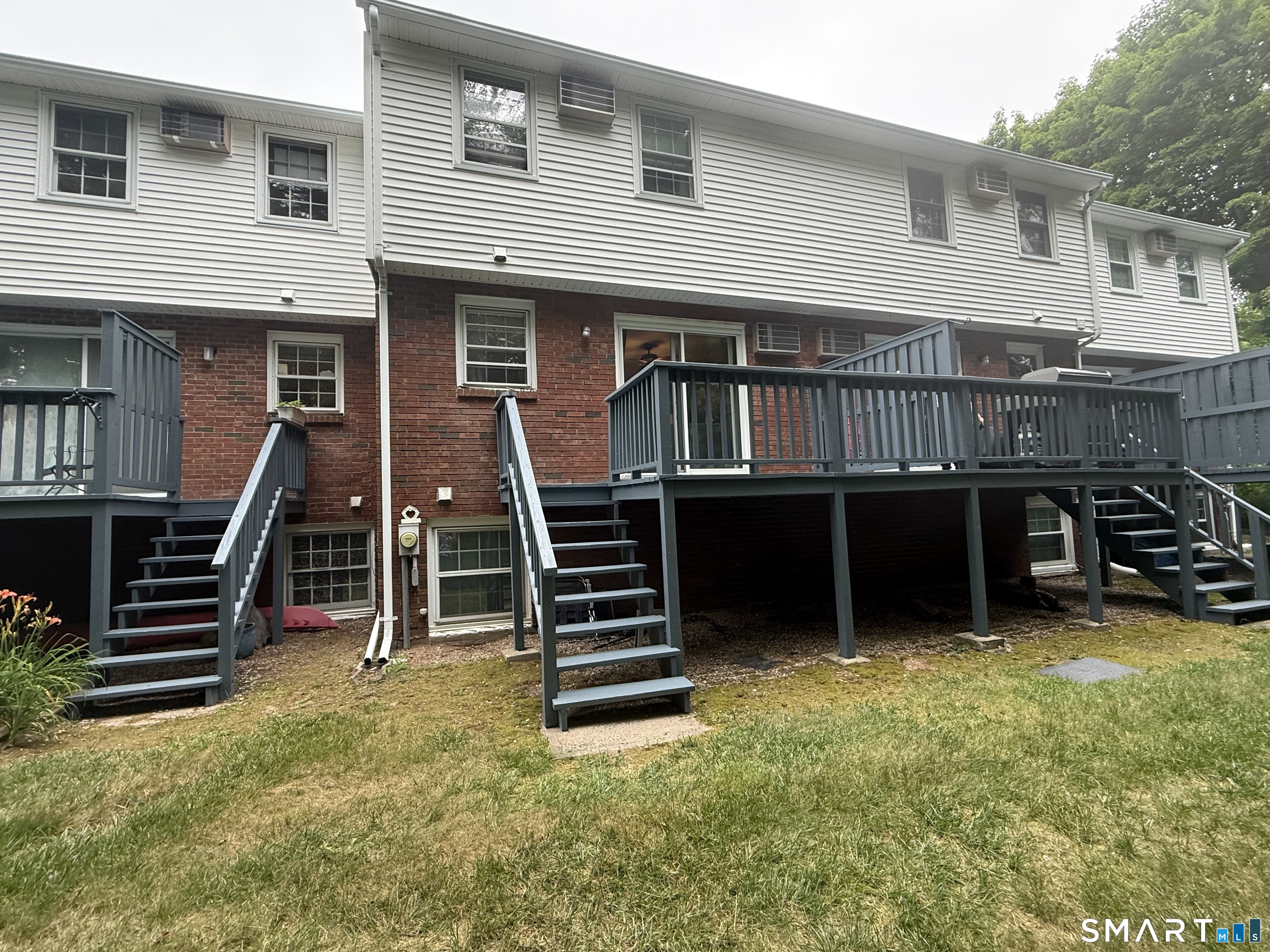 81 Brandywine Lane Suffield CT 06078