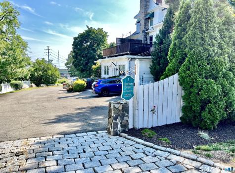 5 Hundley Court Stamford CT 06902