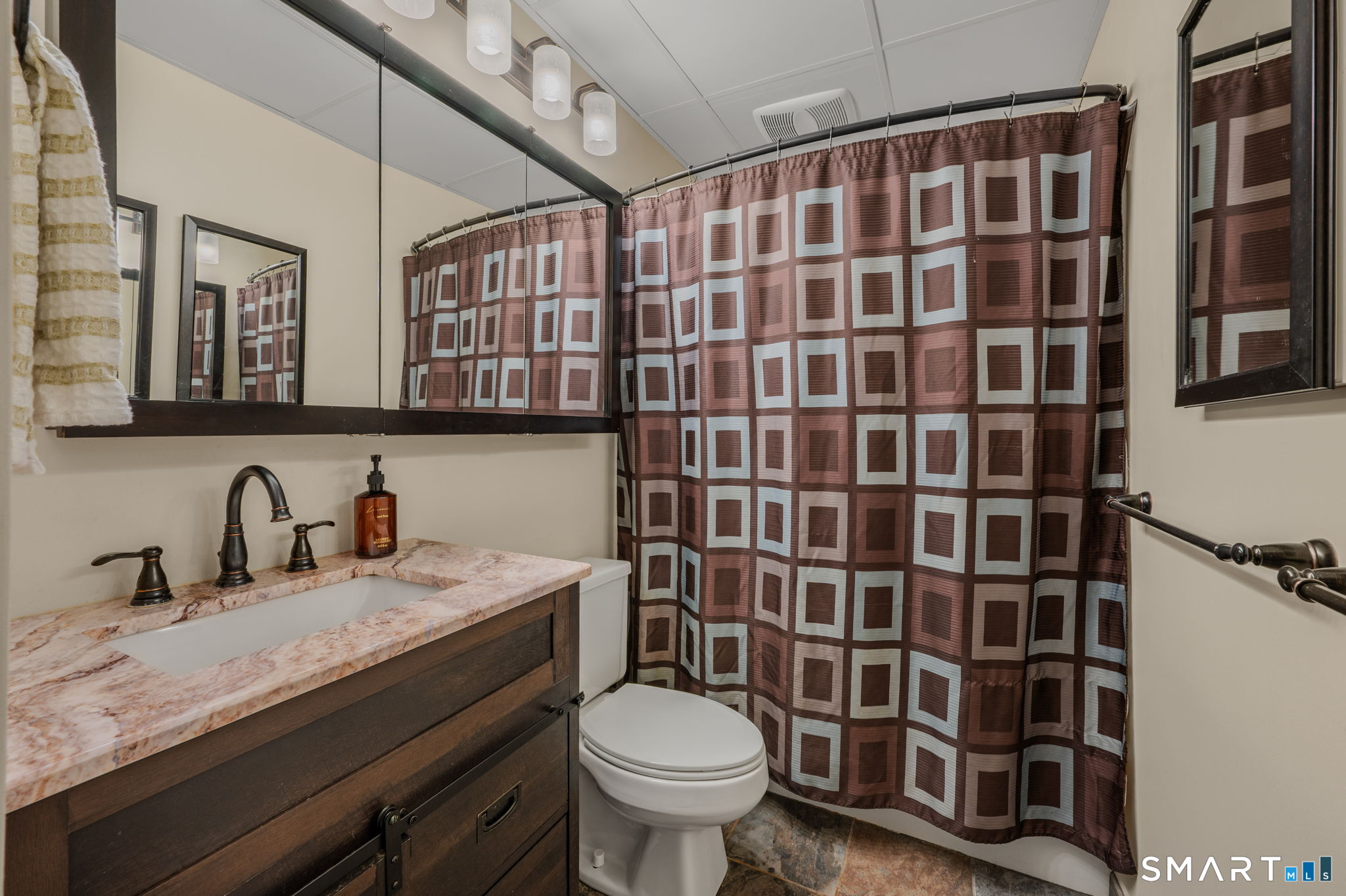 92 Main Street Deep River CT 06417