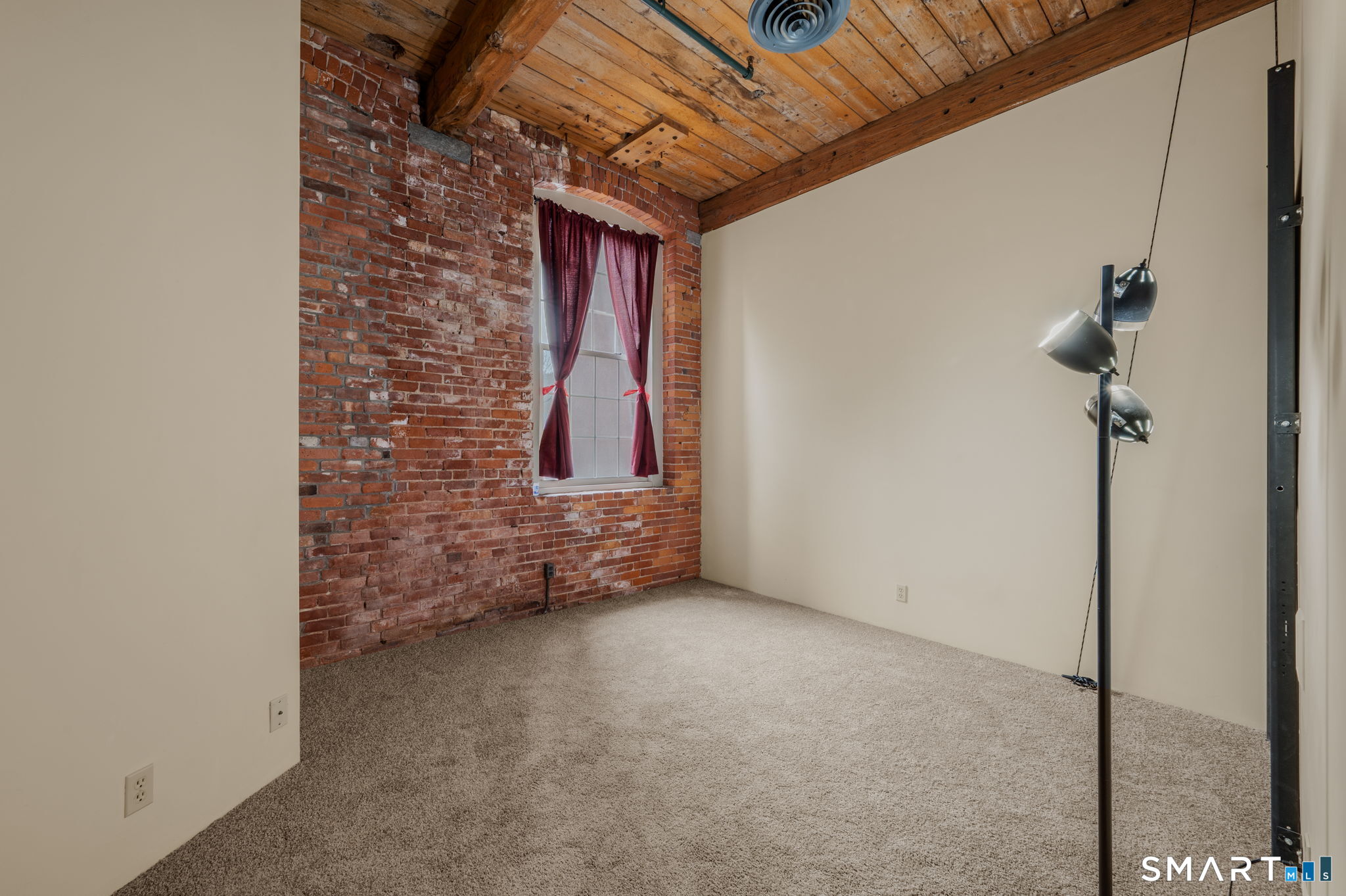 92 Main Street Deep River CT 06417