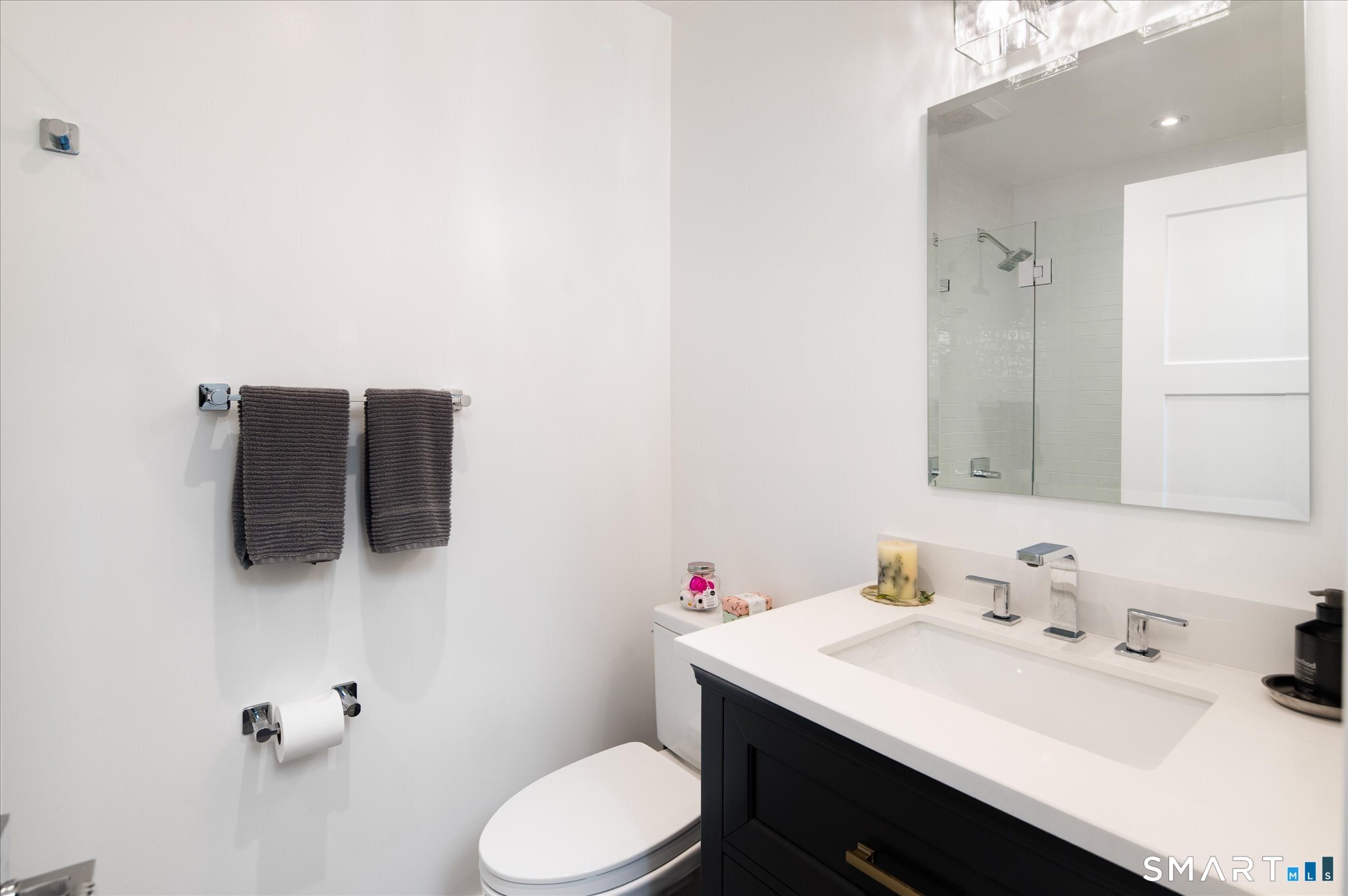 71 Hale Lane Darien CT 06820