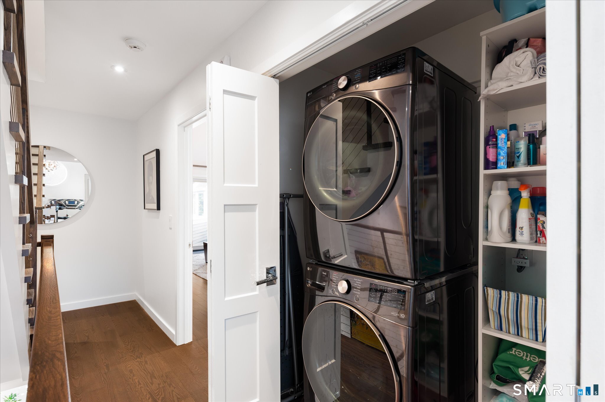 71 Hale Lane Darien CT 06820