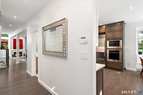 71 Hale Lane Darien CT 06820