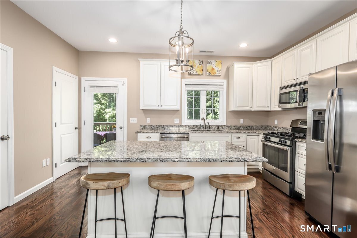 41 Short Oak Drive Brookfield CT 06804