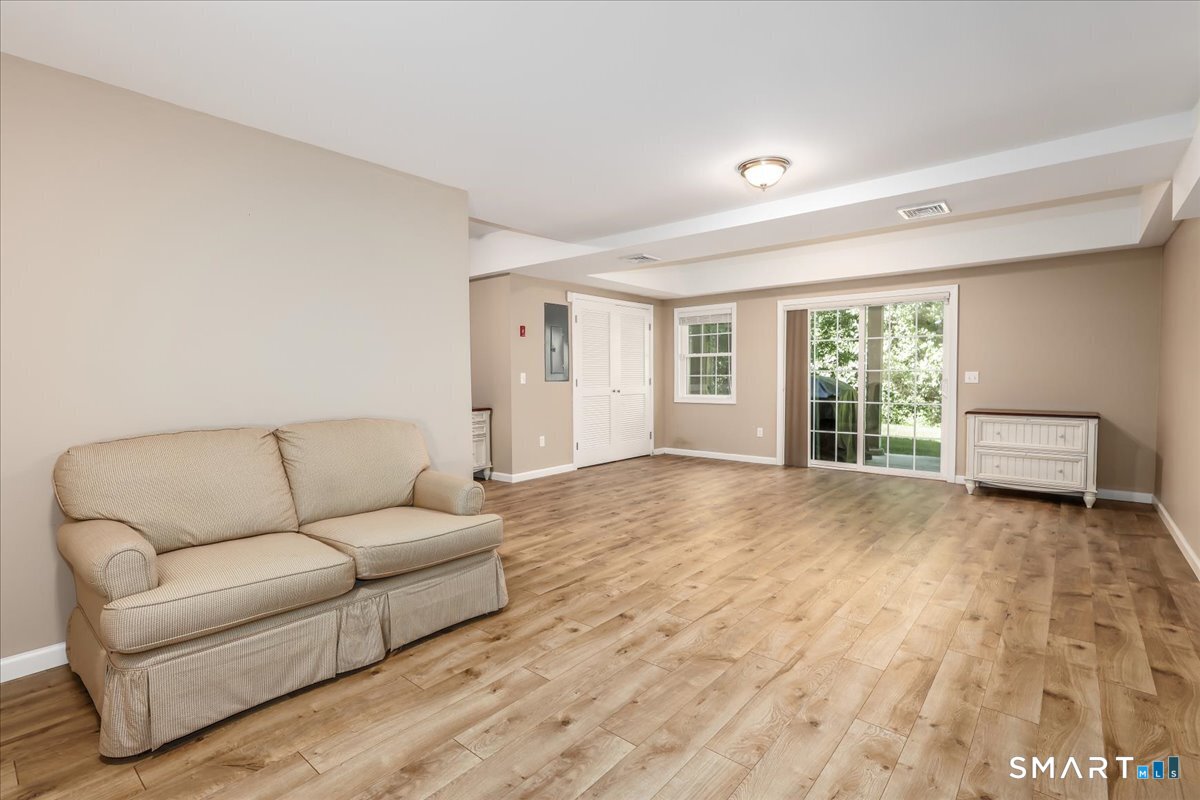 41 Short Oak Drive Brookfield CT 06804