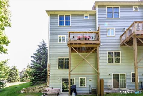41 Short Oak Drive Brookfield CT 06804