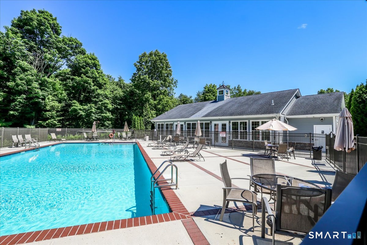 41 Short Oak Drive Brookfield CT 06804