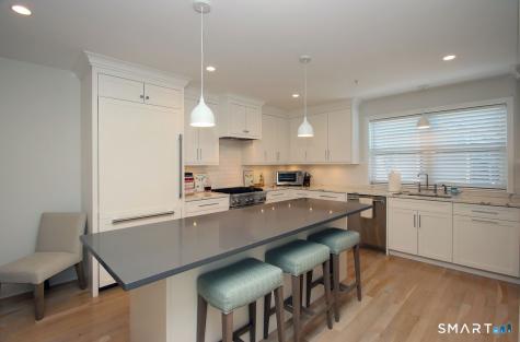 25 Beaumont Street Fairfield CT 06824