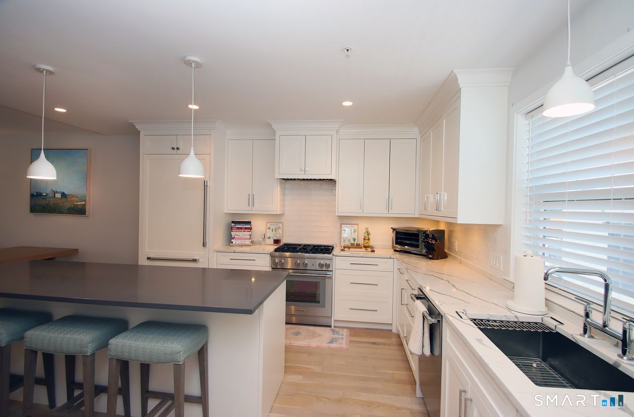 25 Beaumont Street Fairfield CT 06824