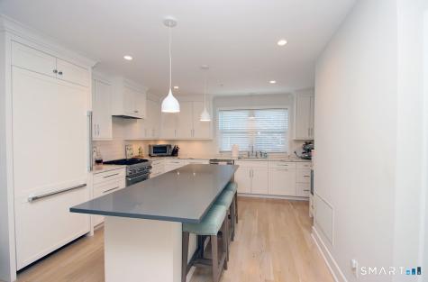 25 Beaumont Street Fairfield CT 06824