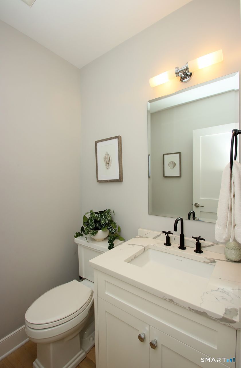 25 Beaumont Street Fairfield CT 06824