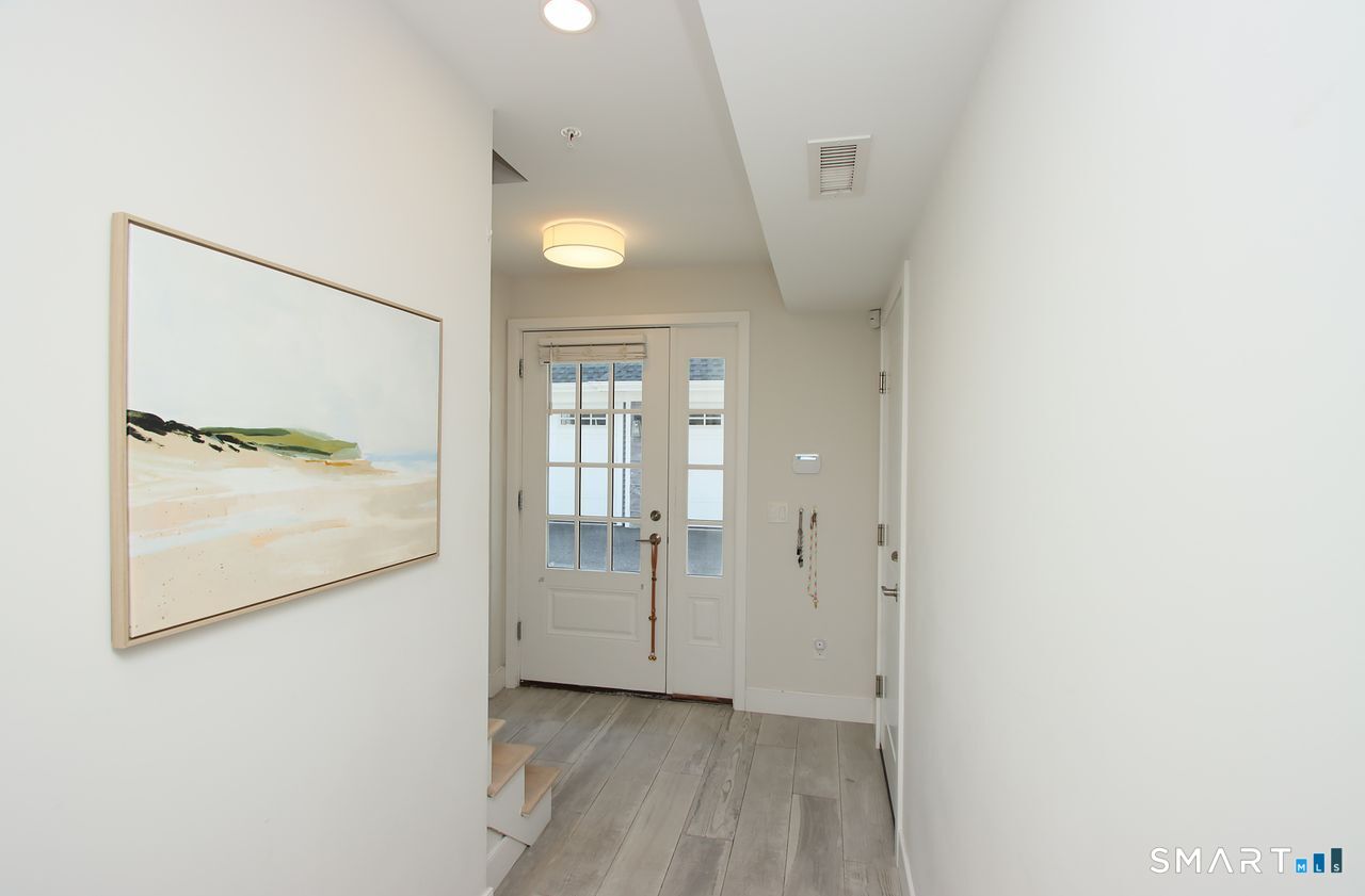 25 Beaumont Street Fairfield CT 06824