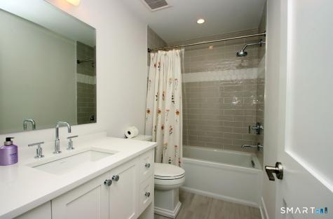 25 Beaumont Street Fairfield CT 06824