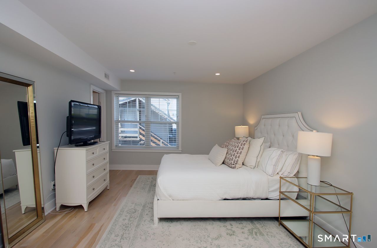 25 Beaumont Street Fairfield CT 06824