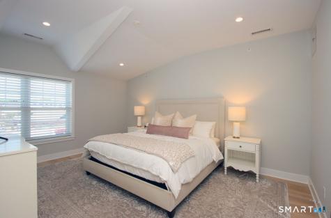 25 Beaumont Street Fairfield CT 06824