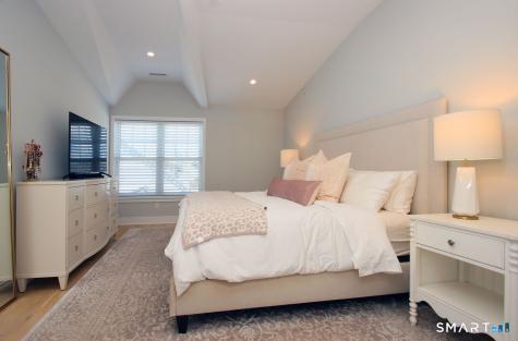 25 Beaumont Street Fairfield CT 06824