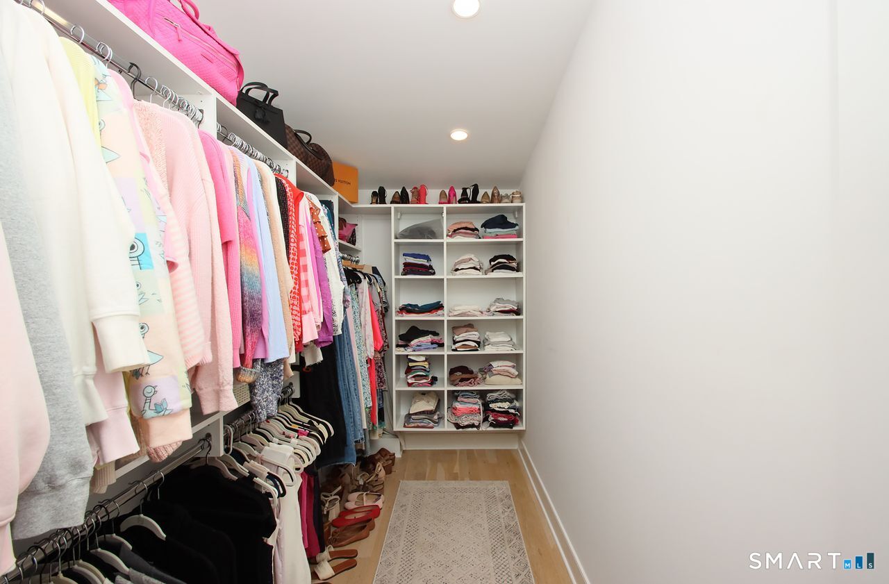 25 Beaumont Street Fairfield CT 06824