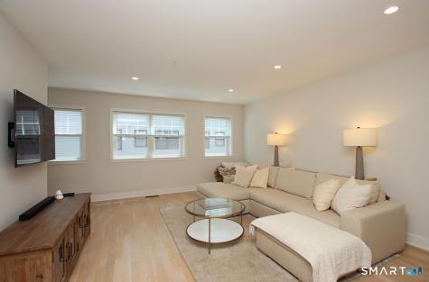 25 Beaumont Street Fairfield CT 06824