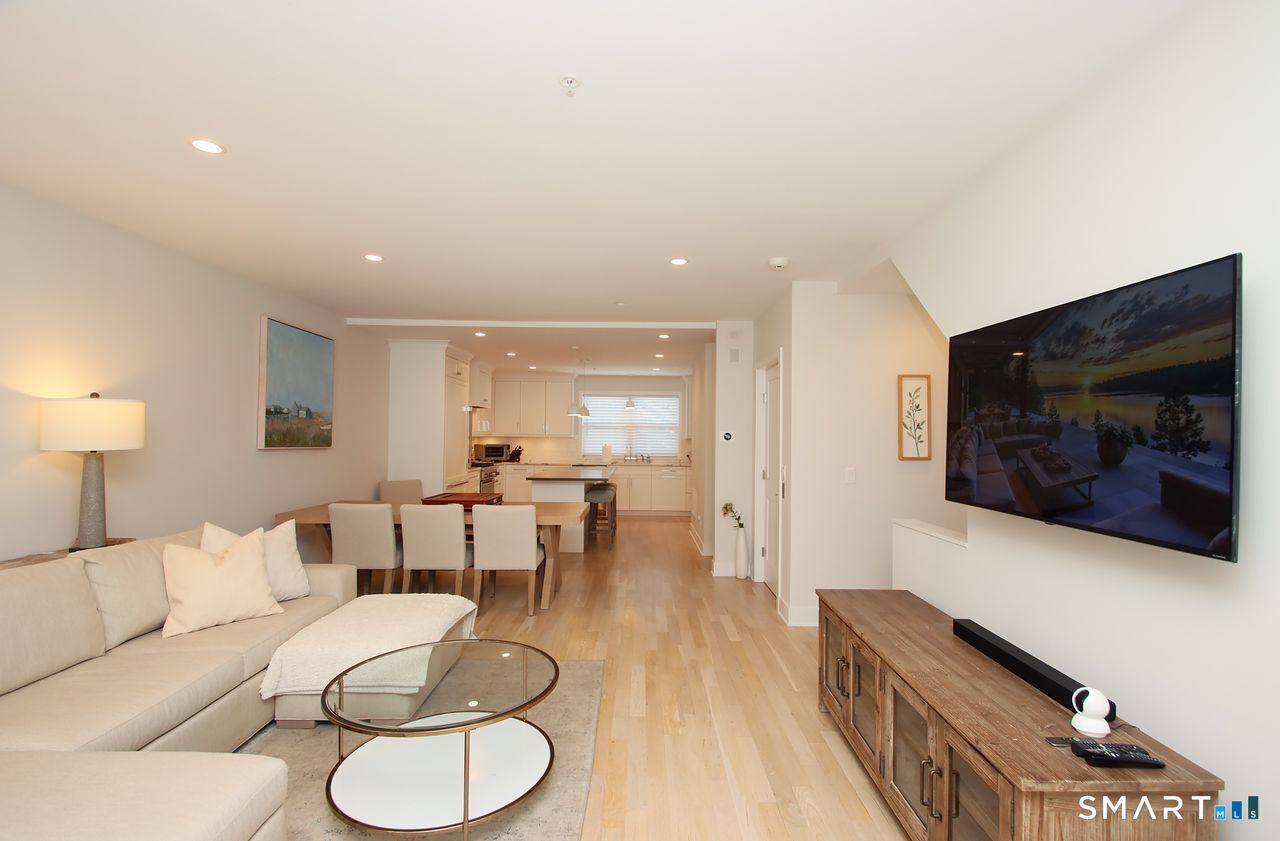 25 Beaumont Street Fairfield CT 06824