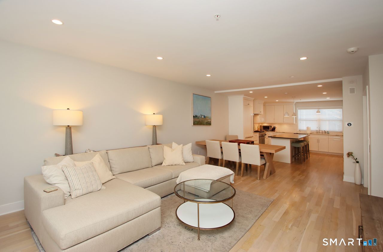25 Beaumont Street Fairfield CT 06824