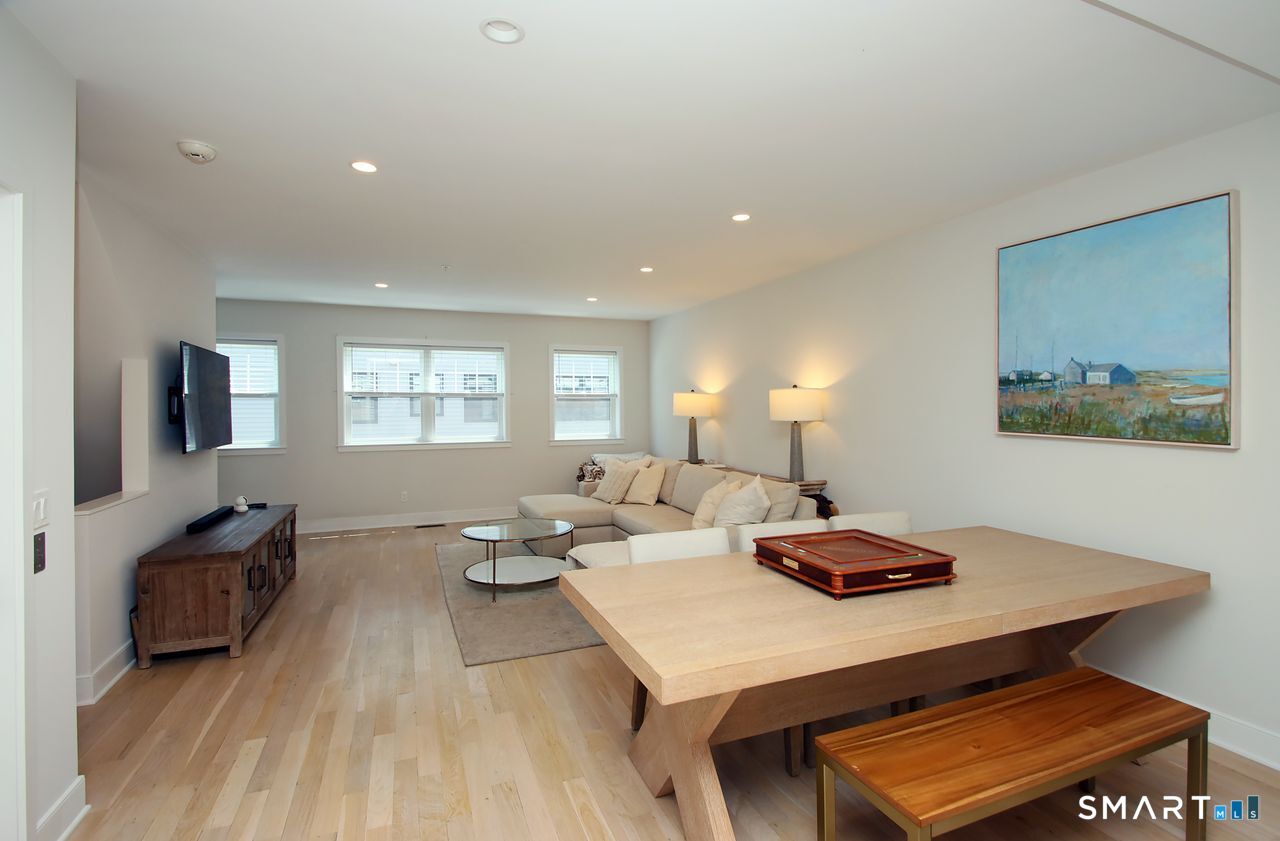 25 Beaumont Street Fairfield CT 06824