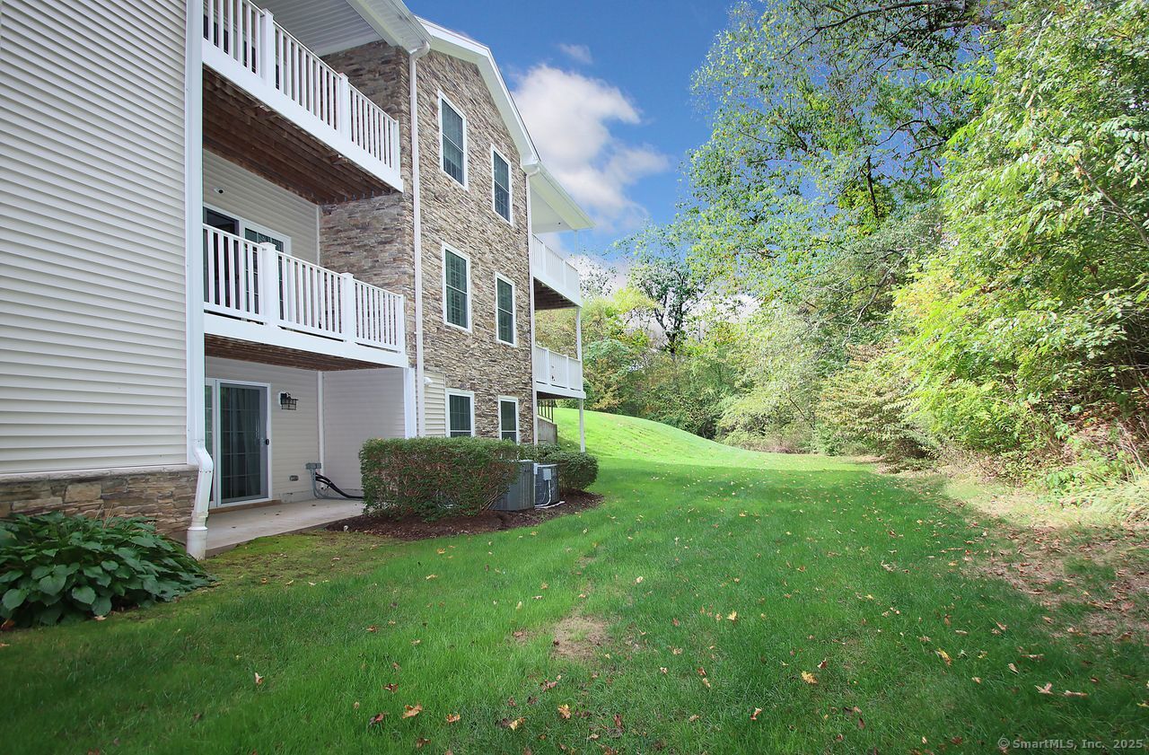 35 Todd Street Hamden CT 06518