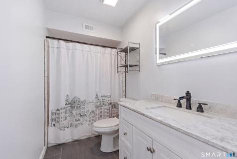 128 North Street Groton CT 06340