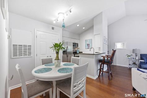 128 North Street Groton CT 06340