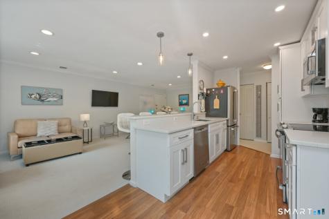 195 Southport Woods Drive Fairfield CT 06890