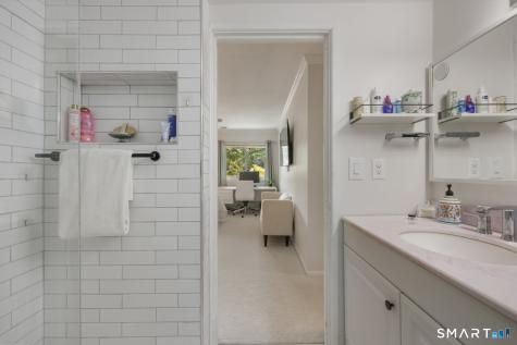 195 Southport Woods Drive Fairfield CT 06890