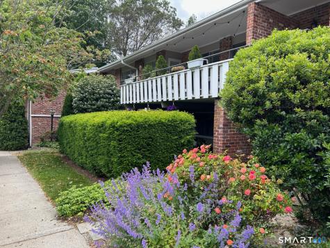 195 Southport Woods Drive Fairfield CT 06890