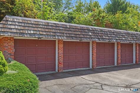 195 Southport Woods Drive Fairfield CT 06890
