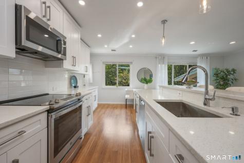 195 Southport Woods Drive Fairfield CT 06890