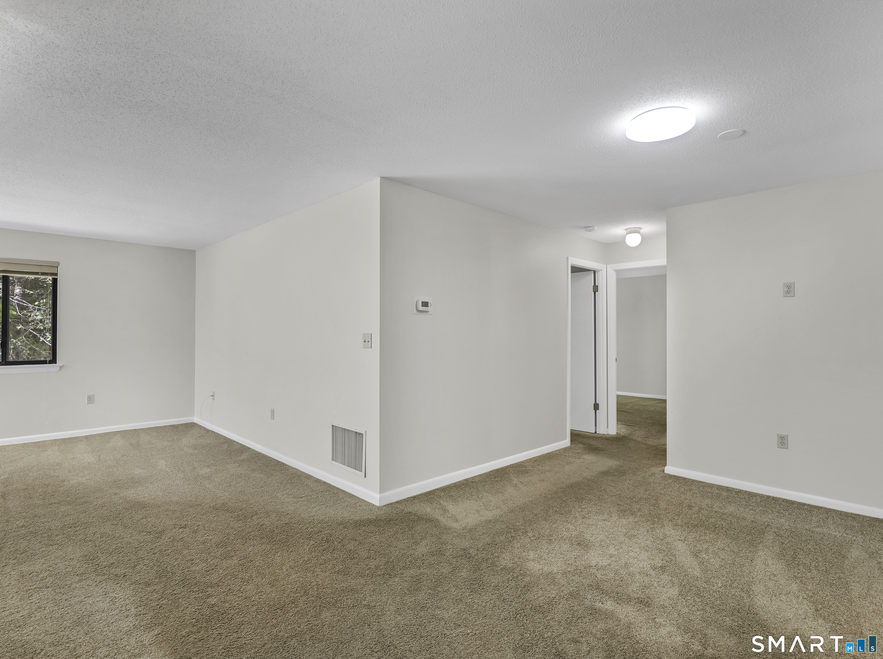 19 Wiggins Farm Drive Simsbury CT 06070