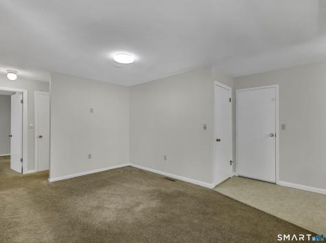 19 Wiggins Farm Drive Simsbury CT 06070