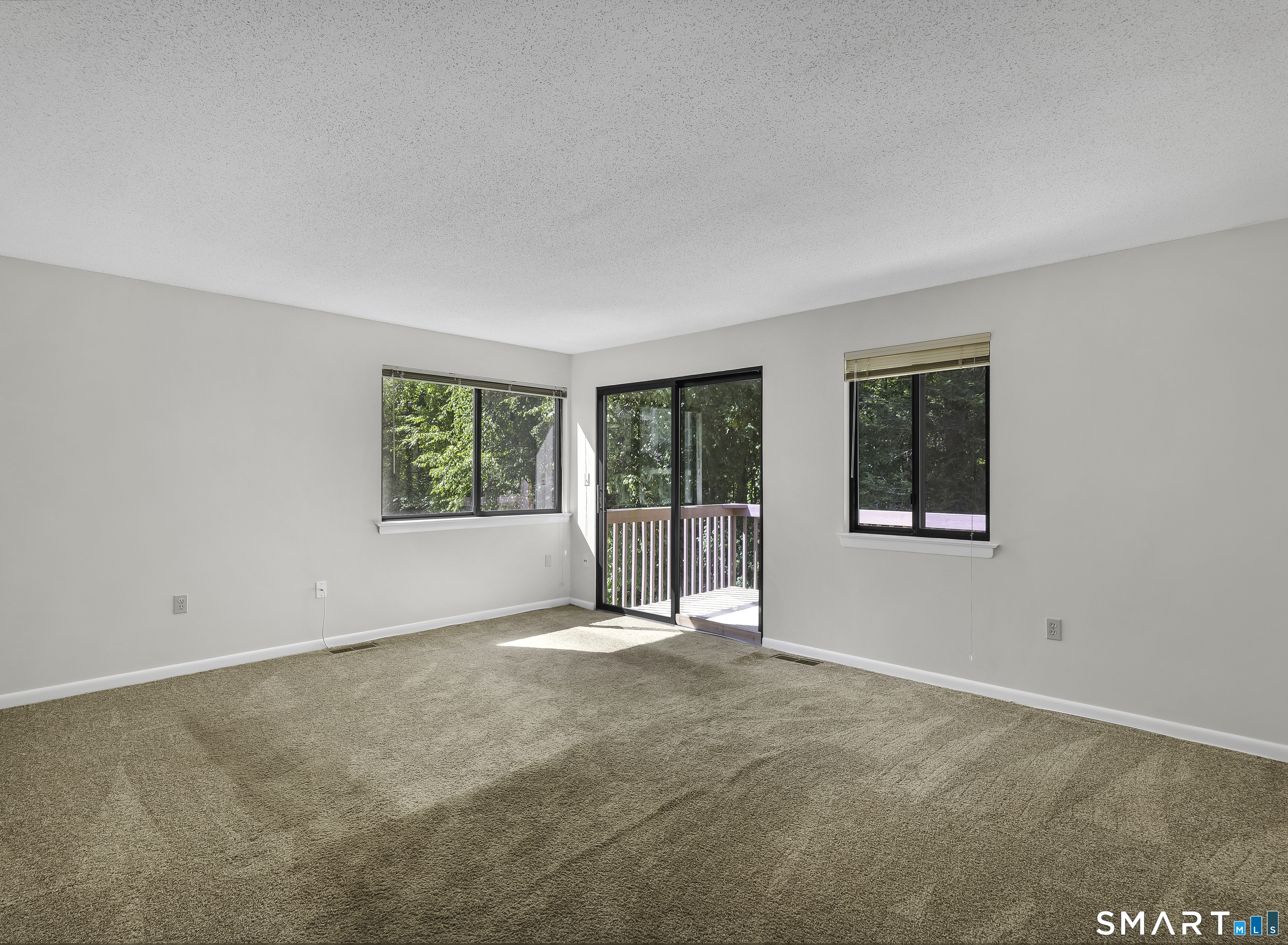 19 Wiggins Farm Drive Simsbury CT 06070
