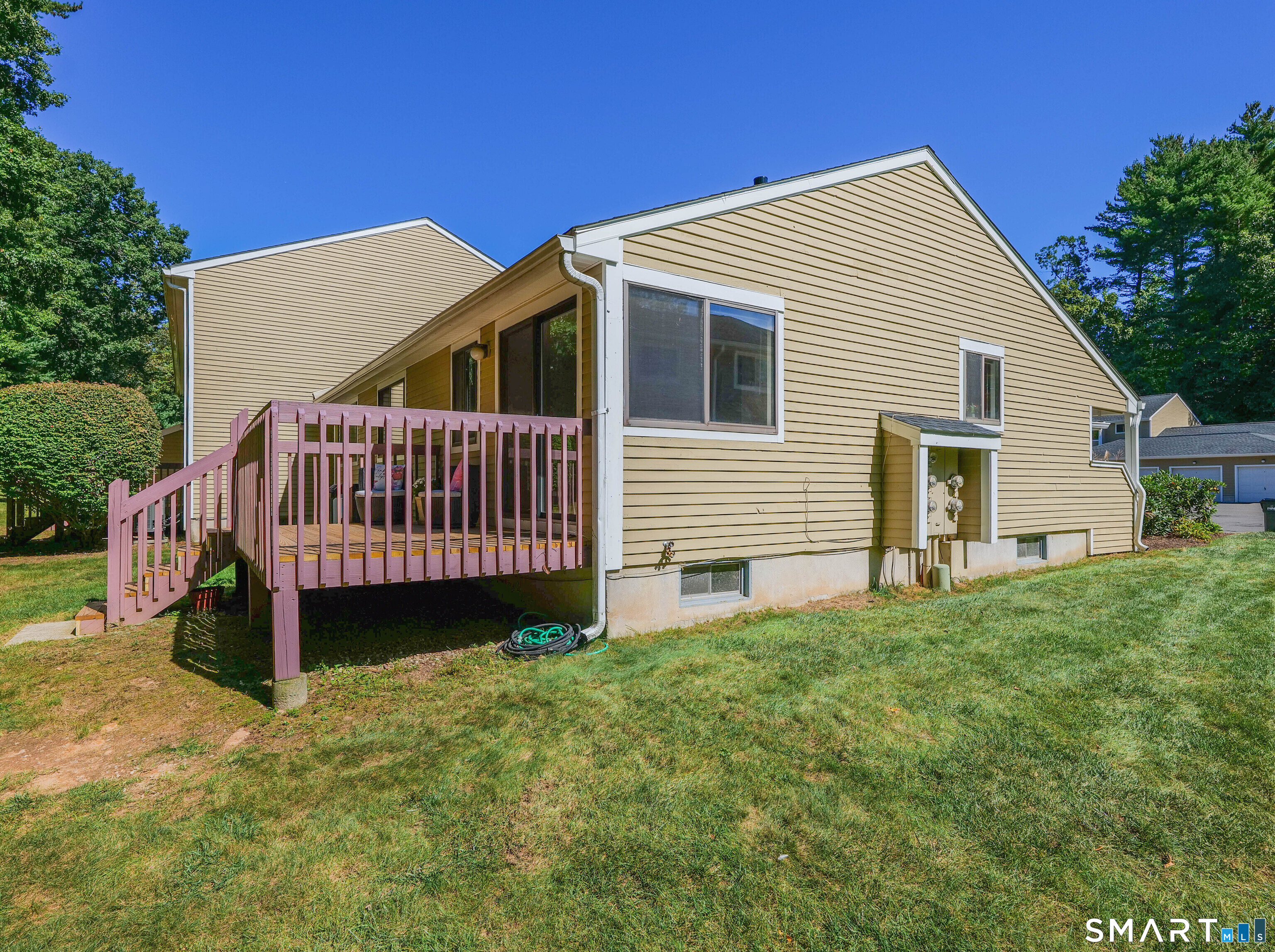 19 Wiggins Farm Drive Simsbury CT 06070