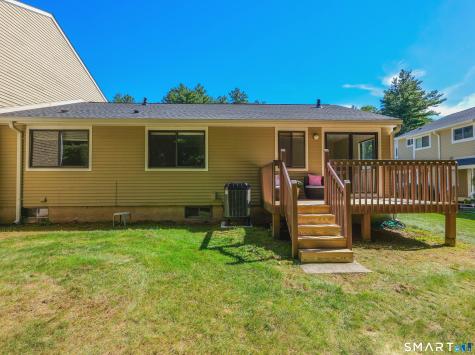 19 Wiggins Farm Drive Simsbury CT 06070