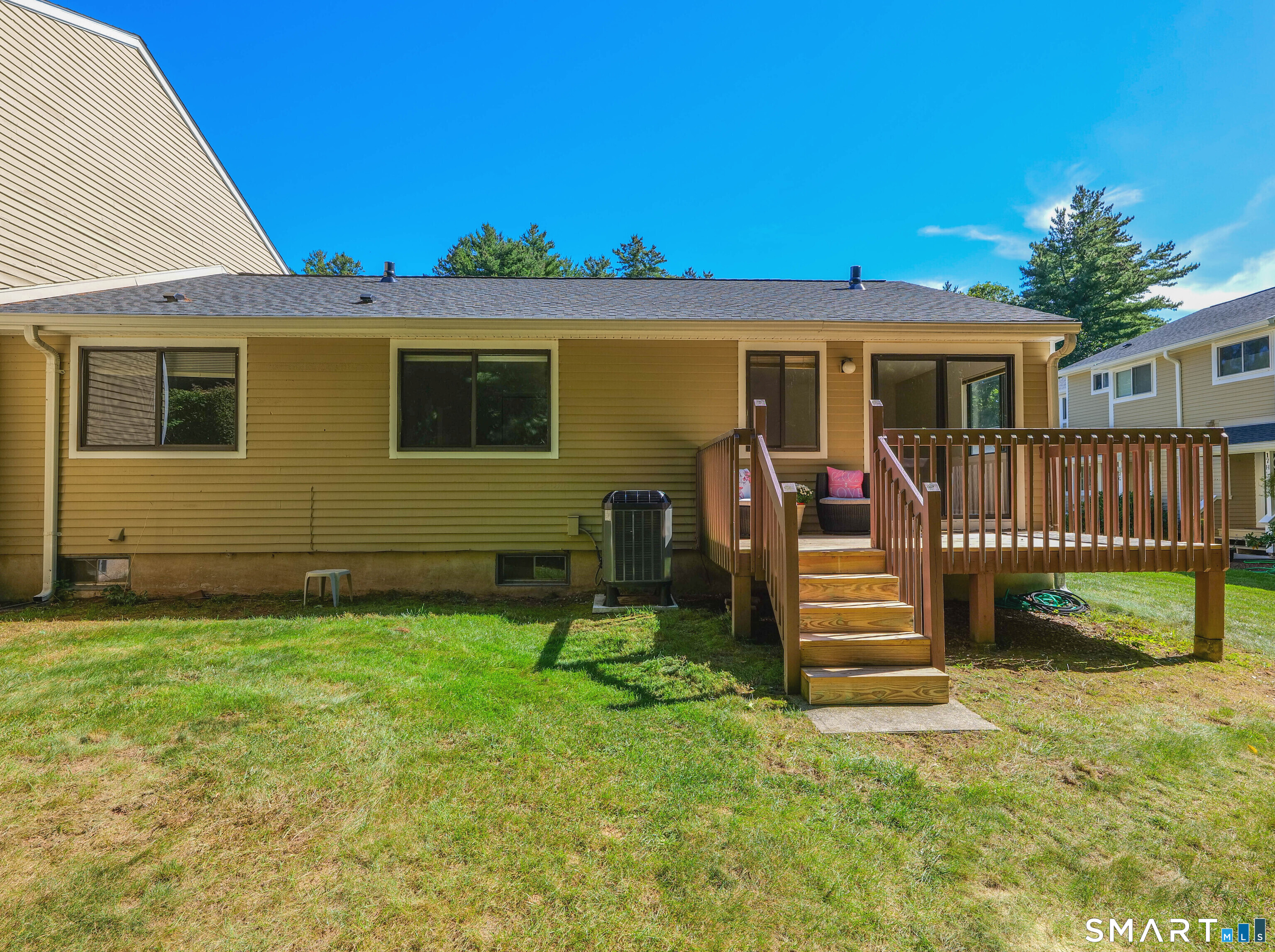 19 Wiggins Farm Drive Simsbury CT 06070