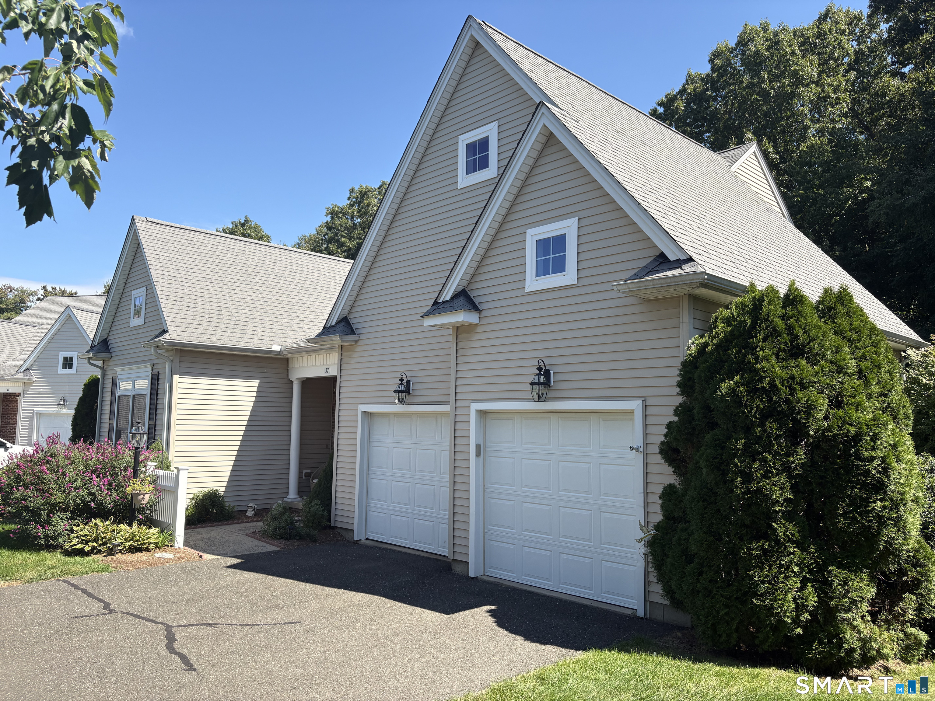 37 Ballymeade Lane Windsor CT 06095