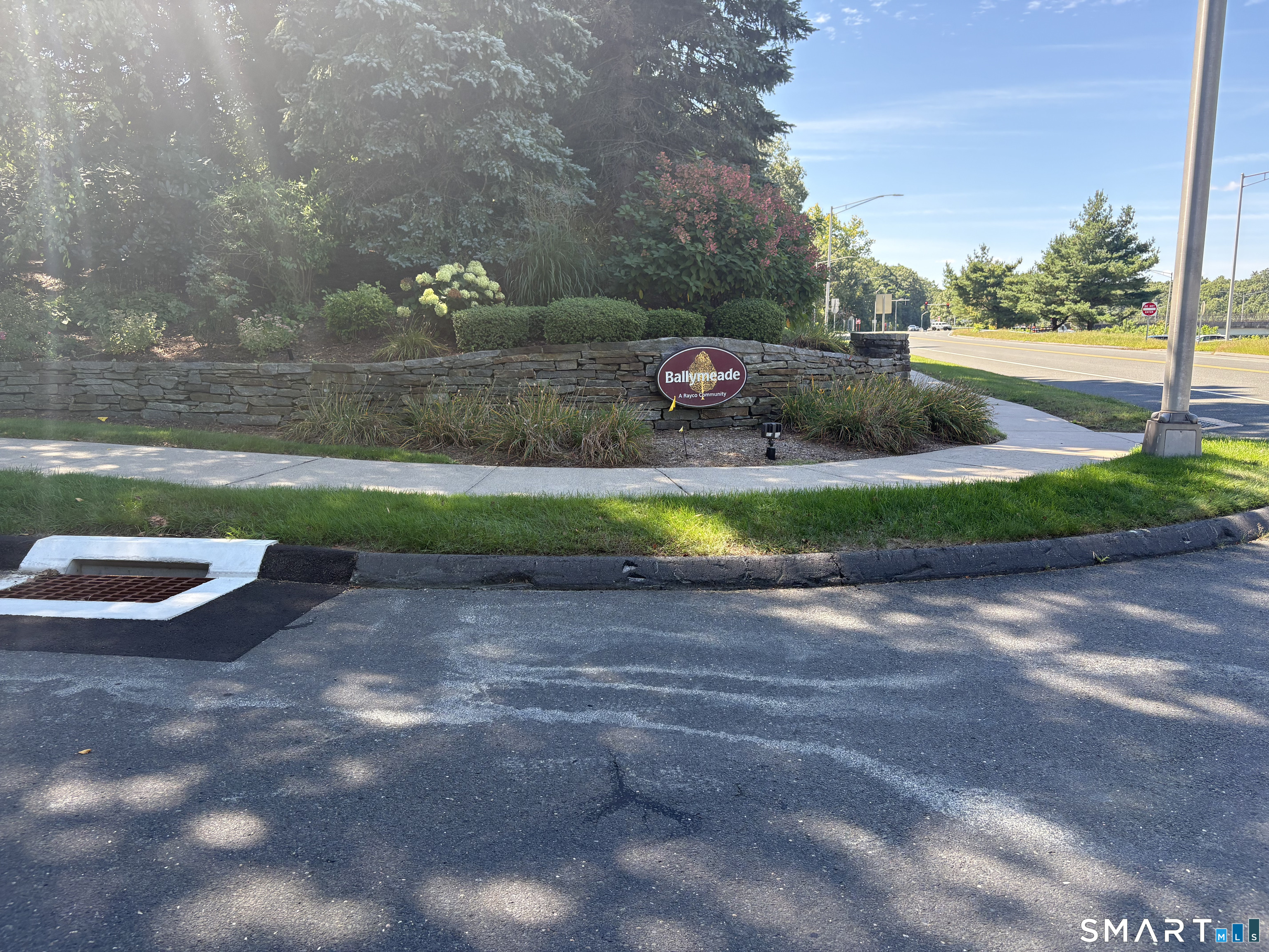 37 Ballymeade Lane Windsor CT 06095