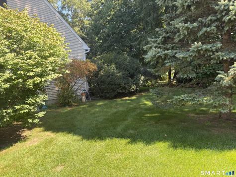 37 Ballymeade Lane Windsor CT 06095