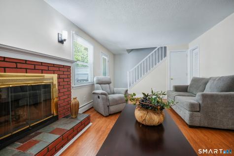 22 Pebble Court Newington CT 06111